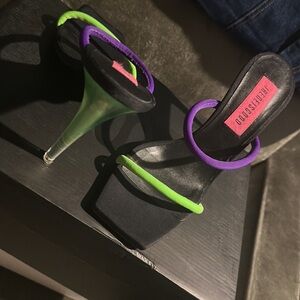 Ireneisgood neon sandals like new